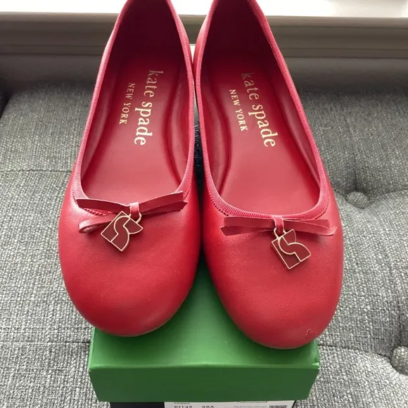 kate spade new york Women's Dakota Charm Ballet Flats, size 7.5