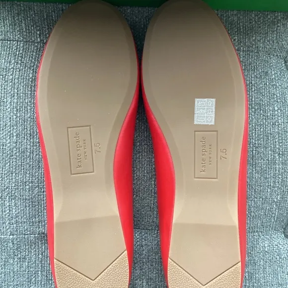 kate spade new york Women's Dakota Charm Ballet Flats, size 7.5