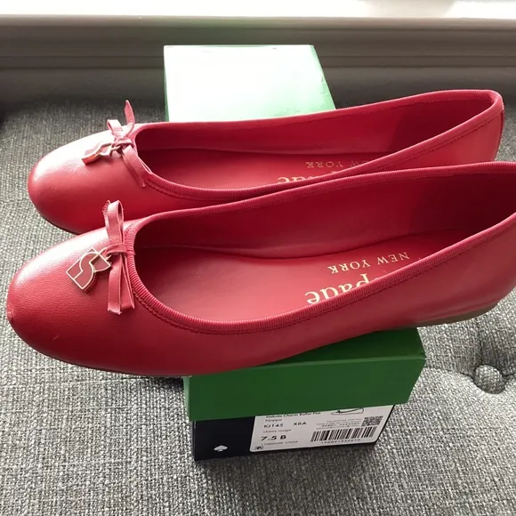 kate spade new york Women's Dakota Charm Ballet Flats, size 7.5