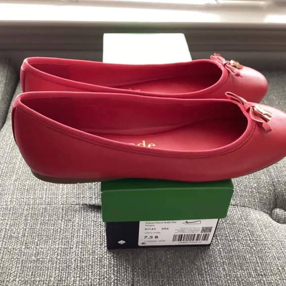 kate spade new york Women's Dakota Charm Ballet Flats, size 7.5