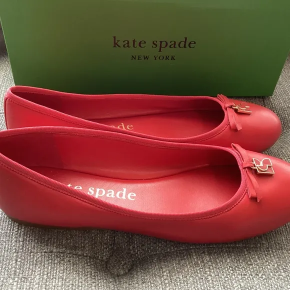 kate spade new york Women's Dakota Charm Ballet Flats, size 9