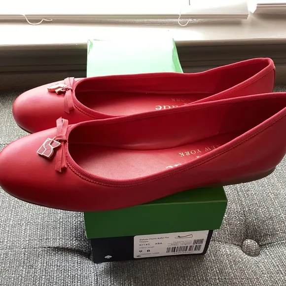 kate spade new york Women's Dakota Charm Ballet Flats, size 9