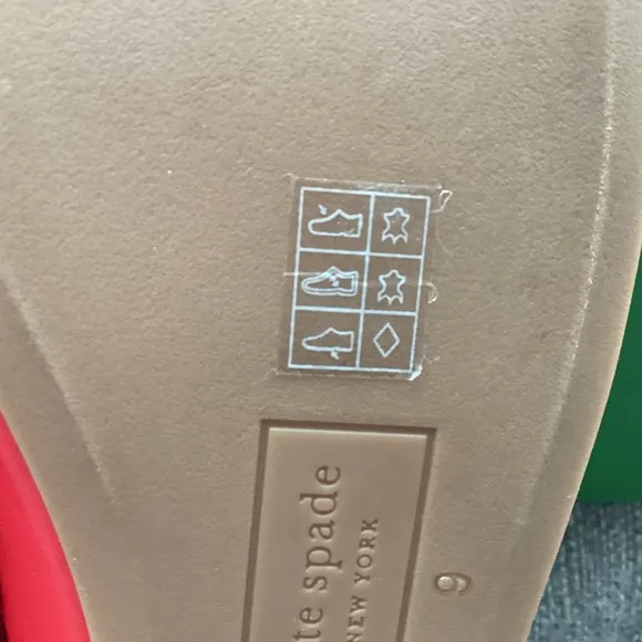 kate spade new york Women's Dakota Charm Ballet Flats, size 9
