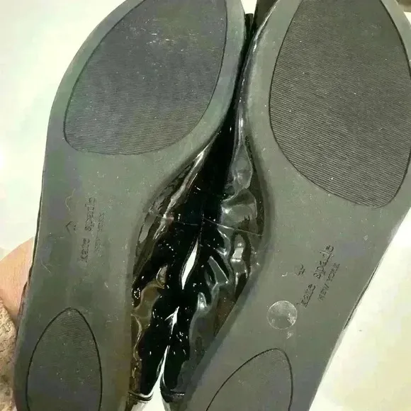 Kate Spade patent leather black flats. NWOT, Sz 7.5