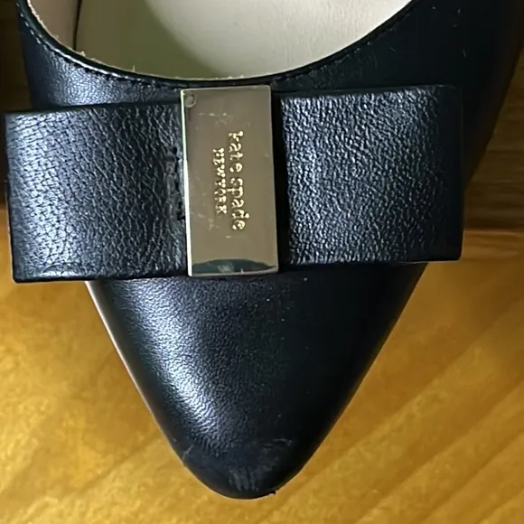 Kate Spade Women's Bowdie Ballet Flats pump black with gold bow