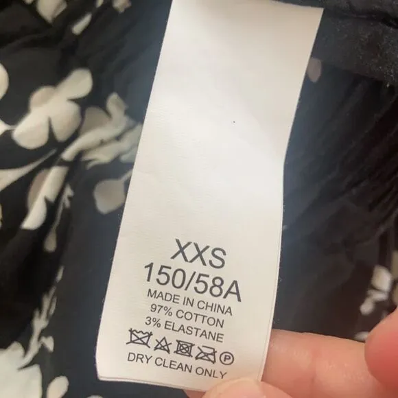 Kate Spade New York Women's Black and White Floral Maxi Skirt with pockets XXS