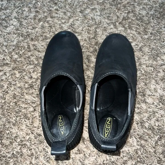 Keen Black Leather Booties Size 7.5