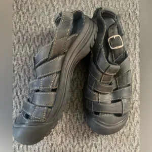 KEEN FISHERMAN LEATHER MONTEREY BLACK HIKING SANDAL SHOES W/ BUCKLE WOMENS 8.5