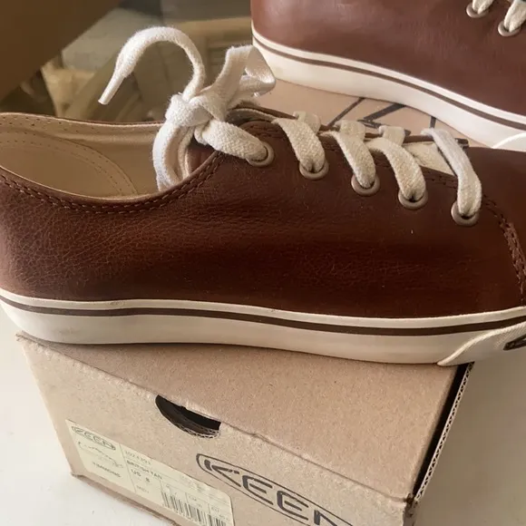 Keen timmons leather shoes