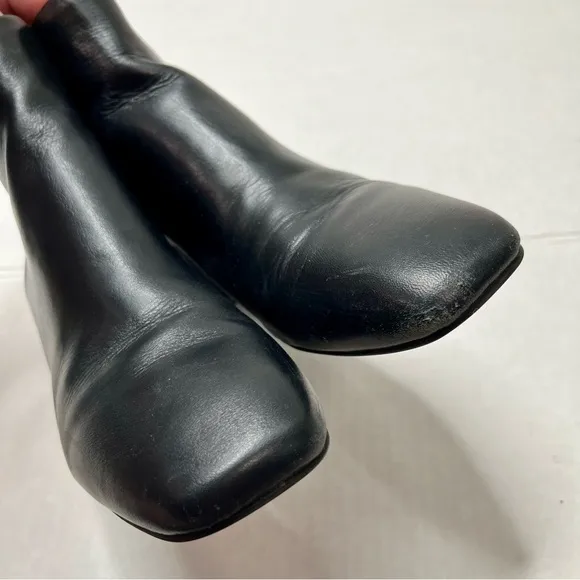 Kenneth Cole Black Leather Heeled Ankle Boots