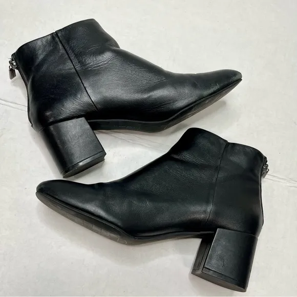 Kenneth Cole Black Leather Heeled Ankle Boots