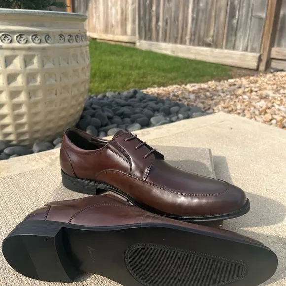 Kenneth Cole Brown Leather Oxford Shoes