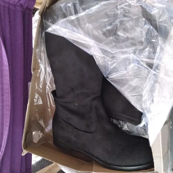 Kenneth Cole Knee High Boots Womens Size 5.5 Black Faux Suede Nwt