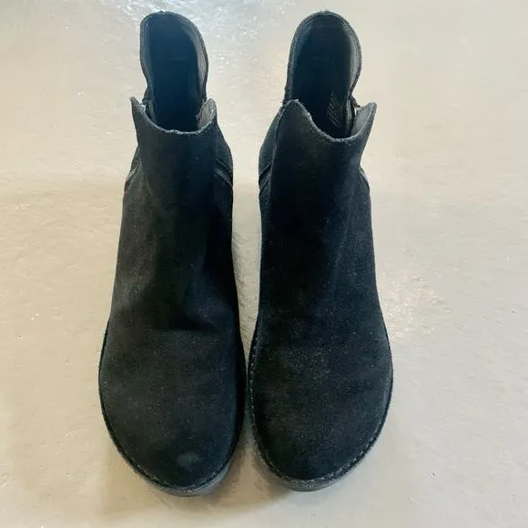 Kenneth Cole Reaction Prime Bootie Wedges Suede Upper Shea Zip Ankle Boot 8.5