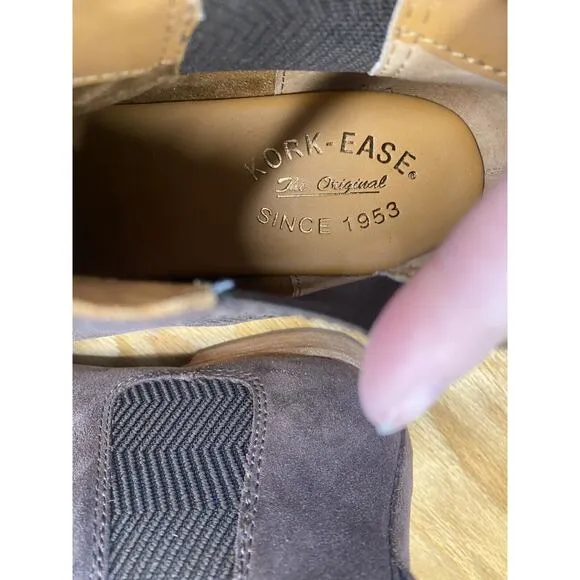 Kork-Ease Chelsea Ankle Boots Women's 8.5M Brown Suede Flat Almond Toe Bootie S5
