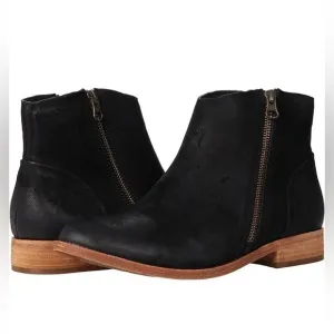 Kork Ease Riley Ankle Black Distressed Flat Booties Women’s Size 6M