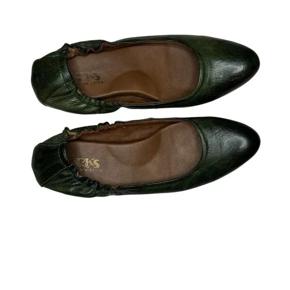 Korks by Kork Ease Women’s Flats with Textured Leather and Rounded Toe Size 6.5
