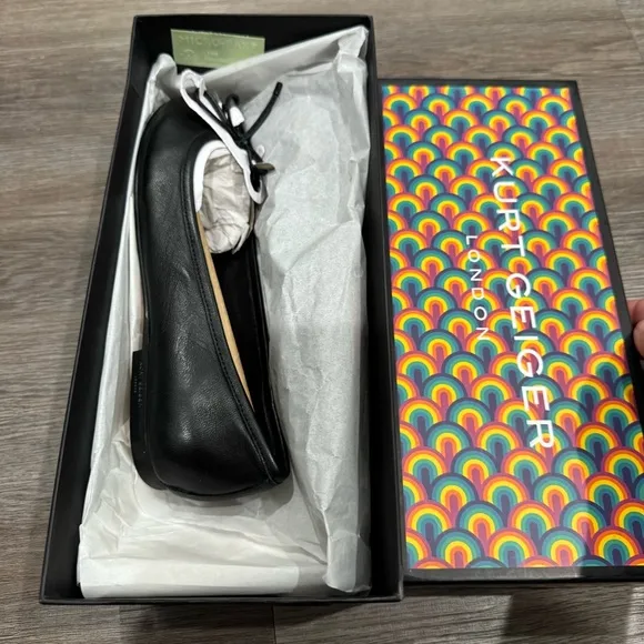 Kurt Geiger Eagle Black Leather Ballerina Flats
