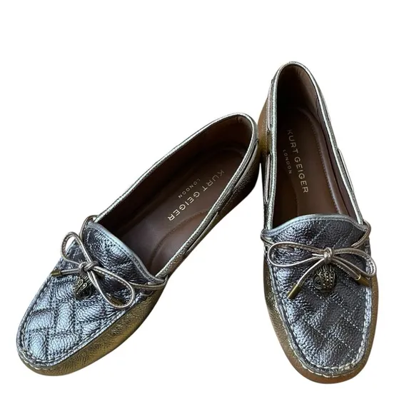Kurt Geiger Silver Metallic Quilted Flats Moccasins w/ Bow &amp; Eagle Detail Sz.39