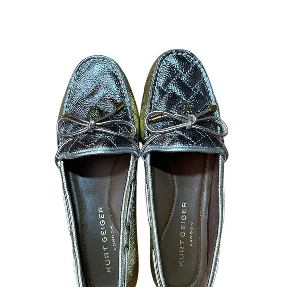 Kurt Geiger Silver Metallic Quilted Flats Moccasins w/ Bow &amp; Eagle Detail Sz.39