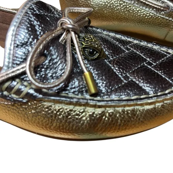Kurt Geiger Silver Metallic Quilted Flats Moccasins w/ Bow &amp; Eagle Detail Sz.39