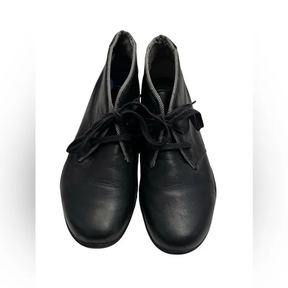 KURU Aalto Leather Chukka Ankle Boot Black Womens Size 10.5 EU 41 Lace Up Lined