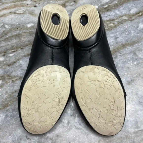 Kuru black leather Bella flats Women’s size 8