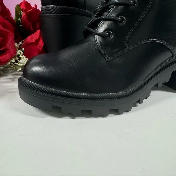 LACE UP HEELED COMBAT GRANNY BOOTS