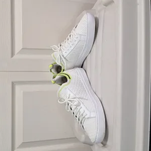 Lacoste &quot;La Piquee&quot; lace-up tennis shoes sneakers - 12 - white/lime green