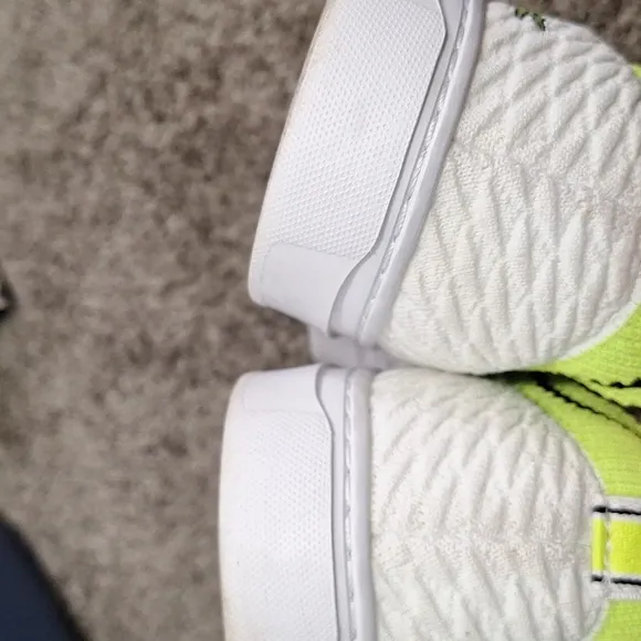 Lacoste &quot;La Piquee&quot; lace-up tennis shoes sneakers - 12 - white/lime green