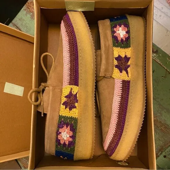 Laidback London Free People Komo suede moccasins crochet shoes tan Sz 41 10