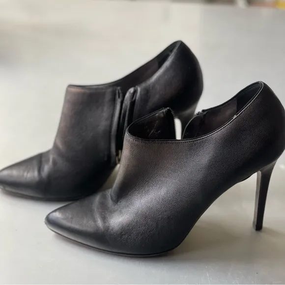 Lanvin Black Leather Heeled Boots Size 39