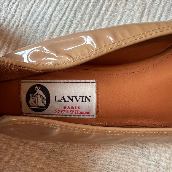 Lanvin patent leather beige ballet flats