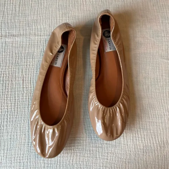 Lanvin patent leather beige ballet flats