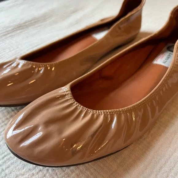 Lanvin patent leather beige ballet flats