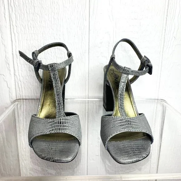 LANVIN Studio 54 Silver Metallic T-Strap Heels US 10.5