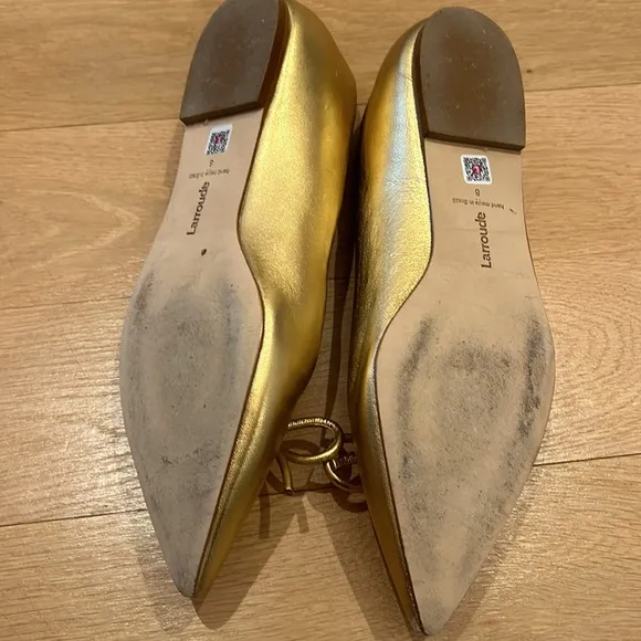 Larroude Lee gold flat with bow! Size 8. Pristine condition!