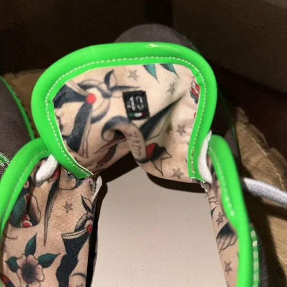 Le Crown *NWOT* Men’s Canvas Chukka Shoe