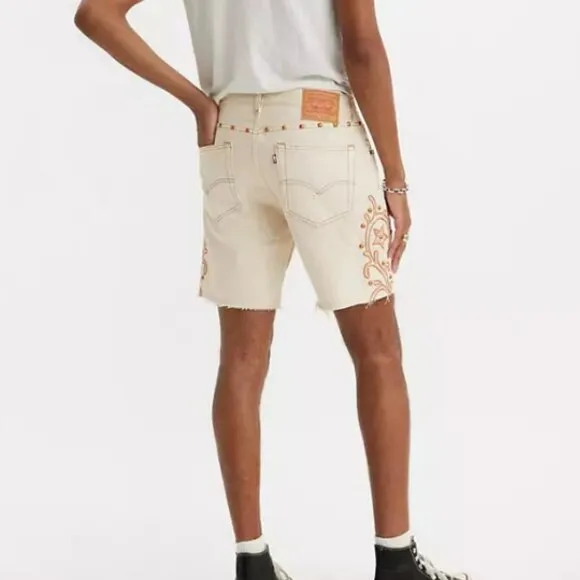 Levi's 501 '93 Cut Off Rodeo Boots Shorts in Ecru Unisex NWT