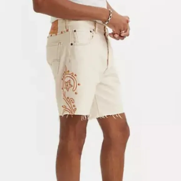 Levi's 501 '93 Cut Off Rodeo Boots Shorts in Ecru Unisex NWT