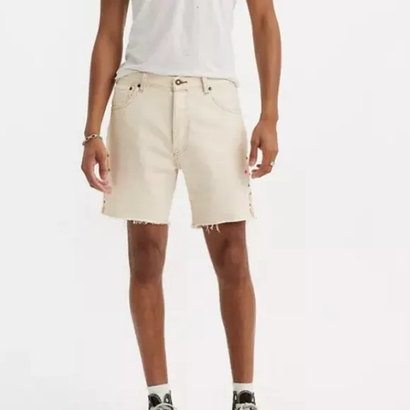Levi's 501 '93 Cut Off Rodeo Boots Shorts in Ecru Unisex NWT