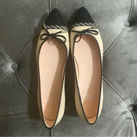 Like New Stuart Weitzman Capricorn Shoes - Size 7M