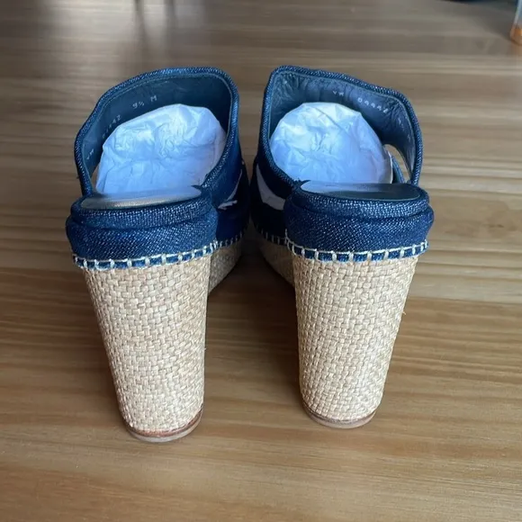 Like New! Stuart Weitzman Espadrille Denim Wedges