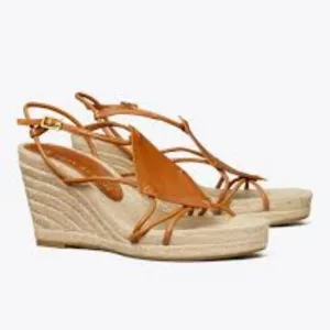 Like new! Tory Burch Diamond Patch Leather Espadrill Wedge in Aged Camel…