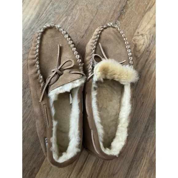 L.L.Bean MEN’s Wicked Good Slippers Moccasins 9 WIDE Suede Tan Comfort Lounge