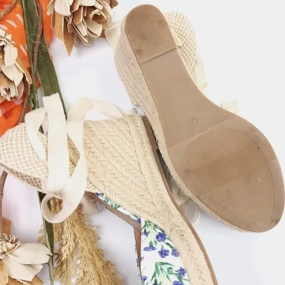 LOFT White Blue Floral Espadrille Wedges Sz 6
