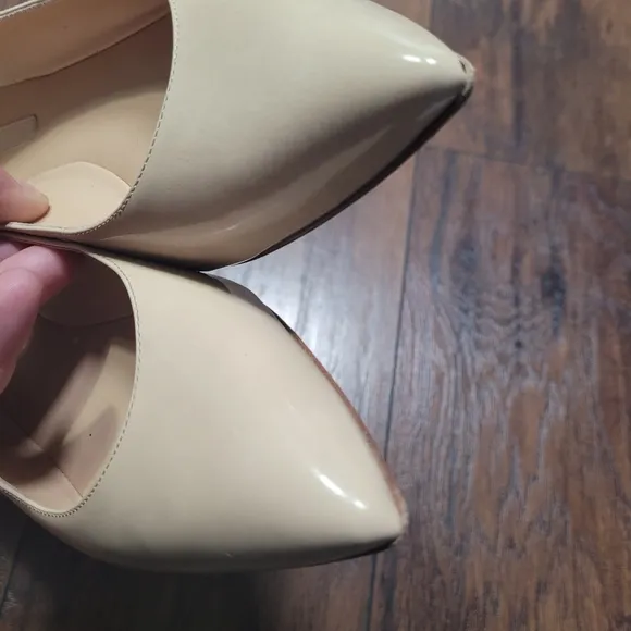 Longchamp Nude Patent Leather Flats size 37.5
