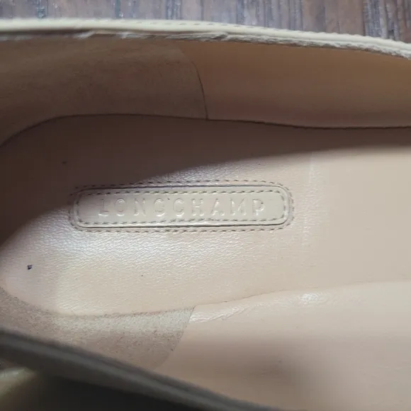 Longchamp Nude Patent Leather Flats size 37.5