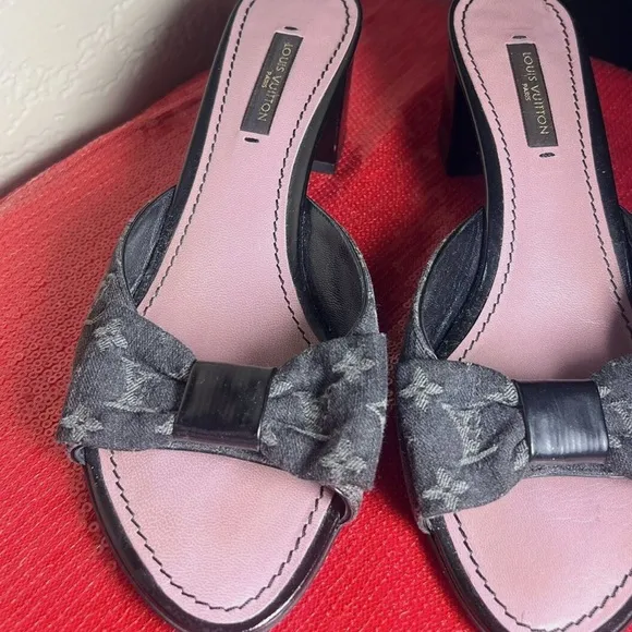 Louis Vuitton Pink and Black Mules with Textured Strap