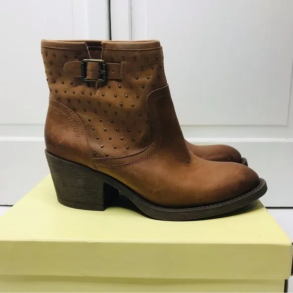 LUCKY BRAND Butler Bombay Rider Boots Size 9